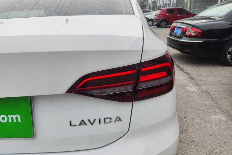 Used Volkswagen Lavida 2019 1.5L Automatic Comfort Edition China VI Standard
