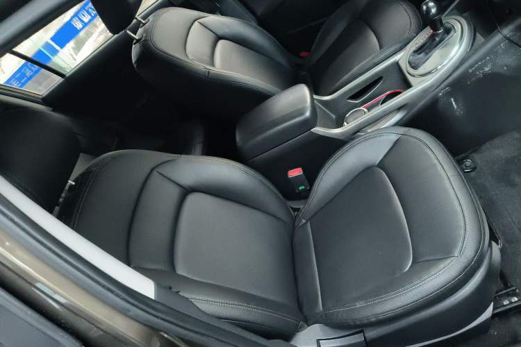 Used Kia Sportage R 2015 2.0L Automatic Two-Wheel Drive GLS
