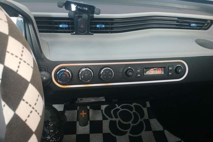 Used Wuling Hongguang MINIEV 2020 Freedom Version Lithium Iron Phosphate