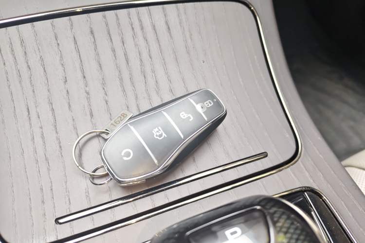 Used BYD Han 2025 DM-i Intelligent Driving Edition 125KM LiDAR Flagship Model
