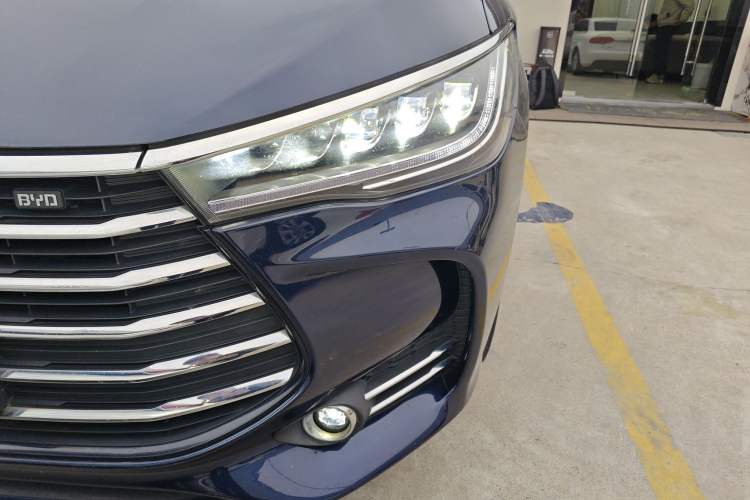 Used BYD Song MAX 2019 1.5T Automatic Smart Connect Ruiyi Sunroof Version 6 Seats China VI Standard
