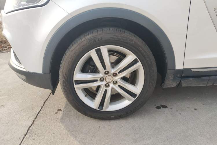 Used Zotye T700 2017 1.8T Dual-Clutch Luxury Model
