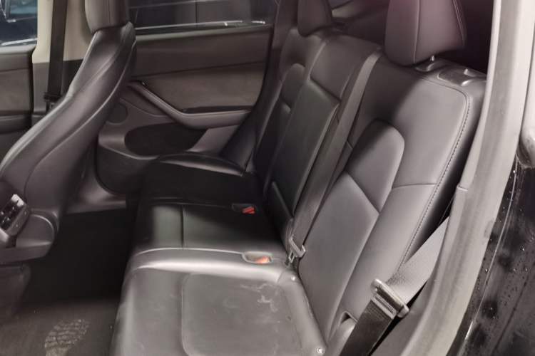 Used Tesla Model Y 2021 Standard Range Rear-Wheel Drive Version