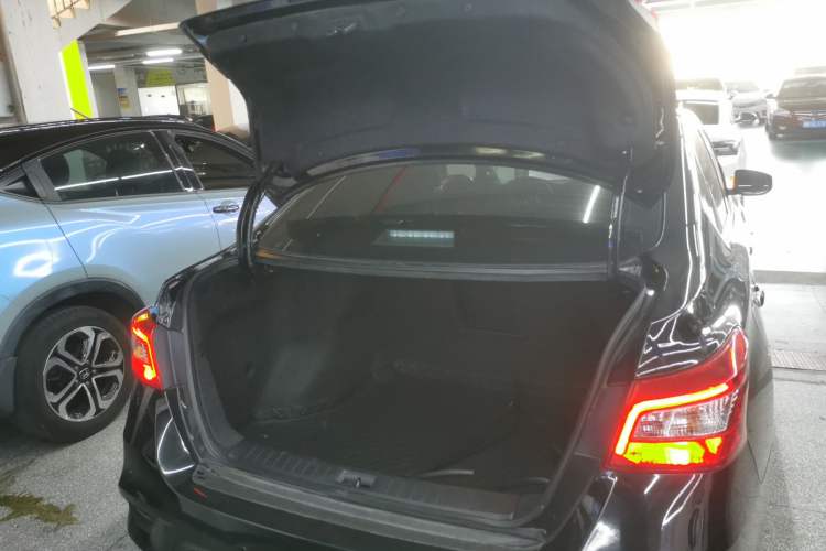 Used Nissan Sylphy 2022 Classic 1.6XL CVT Luxury Edition
