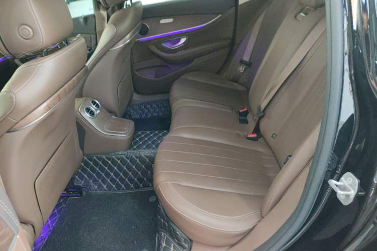 Used Mercedes-Benz E-Class 2023 Facelift E 260 L
