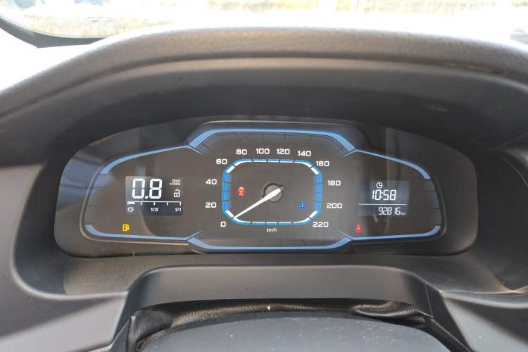 Used Roewe 360 2015 1.5L manual luxury edition