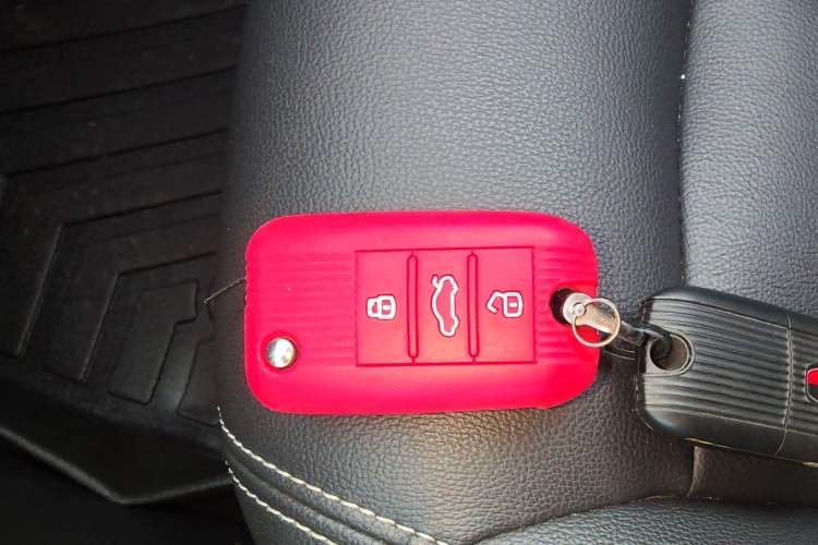 Used Roewe i6 New Energy 2017 45T Hybrid Connect & Smart Enjoyment Edition
