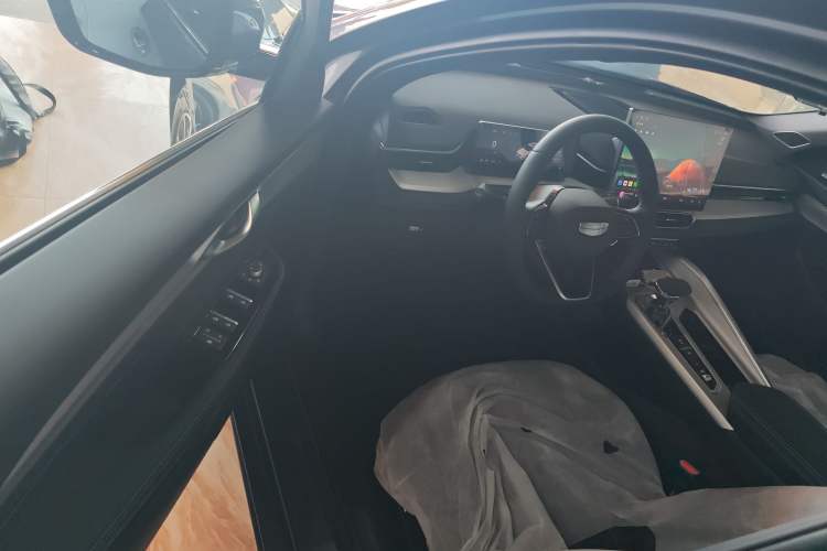 Used Geely Auto Preface 2025 Dongfang Yao 1.5TD Fuyao Edition
