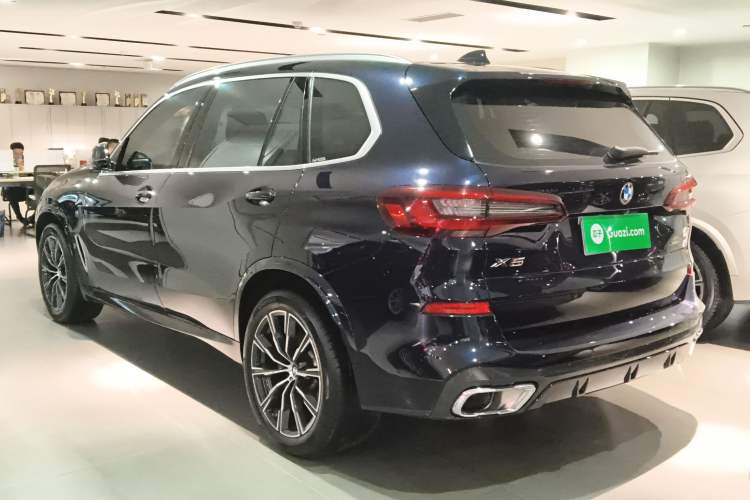 Used BMW X5 2022 Restyled xDrive 30Li Luxury Version M Sport Package