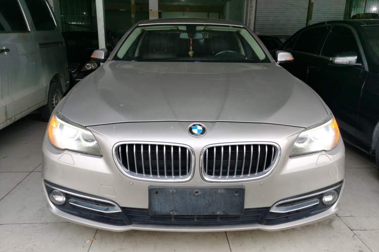 Used BMW 5 Series 2014 525Li Luxury Design Package
