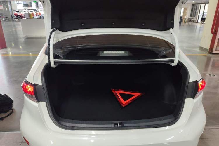 Used Toyota Levin 2019 185T CVT Luxury Edition China VI Standard
