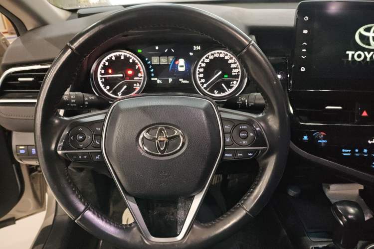 Used Toyota Camry 2021 2.0G Luxury Edition