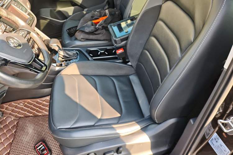 Used Volkswagen Tiguan L 2018 380TSI Automatic All-Wheel Drive Luxury Edition
