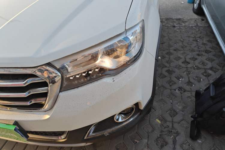 Used Haval H1 2016 Blue Label 1.5L AMT Luxury Model
