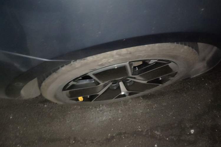 Used Xiaomi Auto SU7 2024 Rear-Drive Long-Range Intelligent Driving Version
