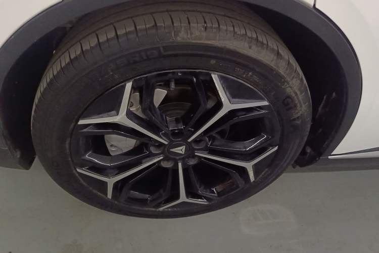 Used  SL03 2023 200Max Range-Extended Version
