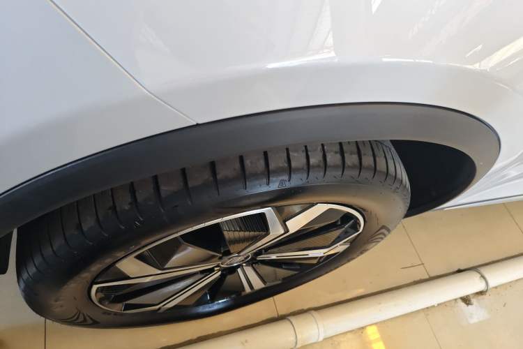 Used BYD Tang New Energy 2024 EV Champion Edition 600KM Deluxe Model
