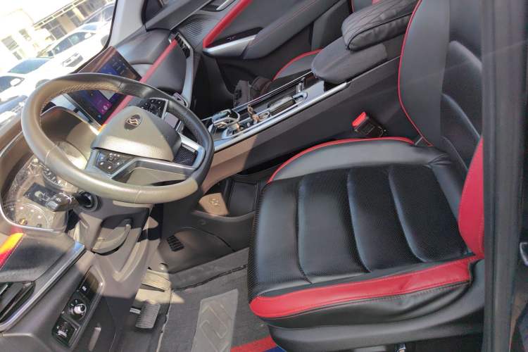 Used SOL X8 2021 300T DCT Luxury Smart Connect Edition 5 Seats