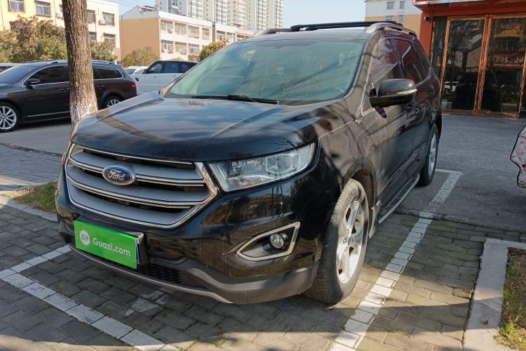 Used Ford Edge 2016 EcoBoost 245 Two-Wheel-Drive Titanium 5-Seater
