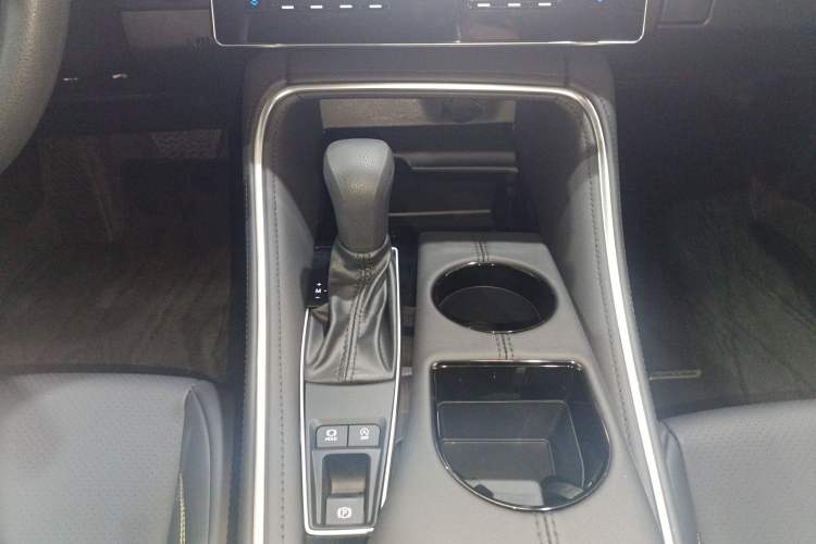 Used Toyota Avalon 2024 2.0L Ambition Edition