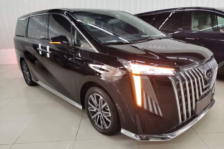 Used GAC Trumpchi M8 2024 Master Series 400T Prestige Edition
