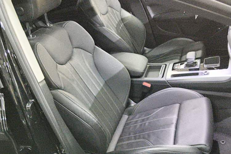 Used Audi Q5L 2023 40T Fashionable and Dynamic Edition