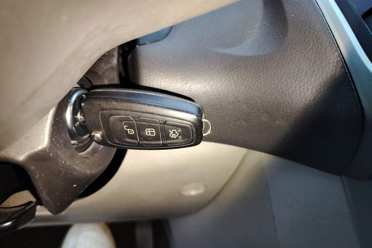 Used Ford Focus 2012 Hatchback 1.6L Automatic Fashion Edition
