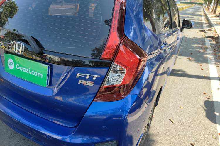 Used Honda Fit 2016 1.5L LXS CVT Comfort Sunroof Version