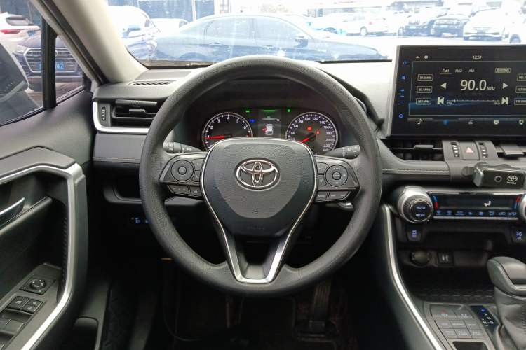 Used Toyota Wildlander 2020 2.0L CVT 4x4 Luxury Edition
