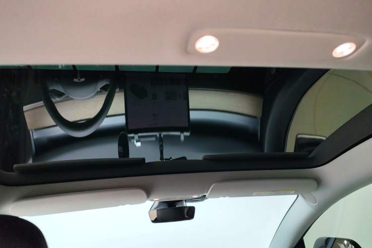 Used Tesla Model 3 2019 Standard Range Rear-Drive Upgraded Version
