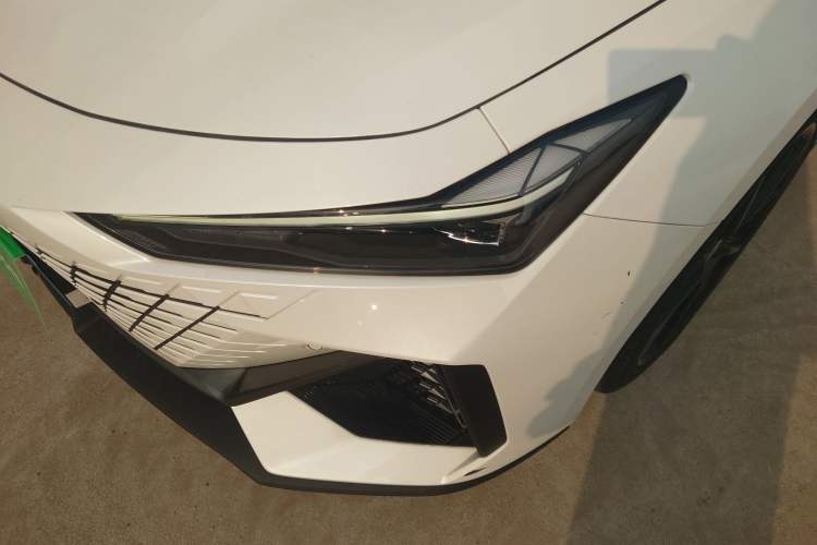 Used Changan UNI-V 2022 1.5T Prestige Version
