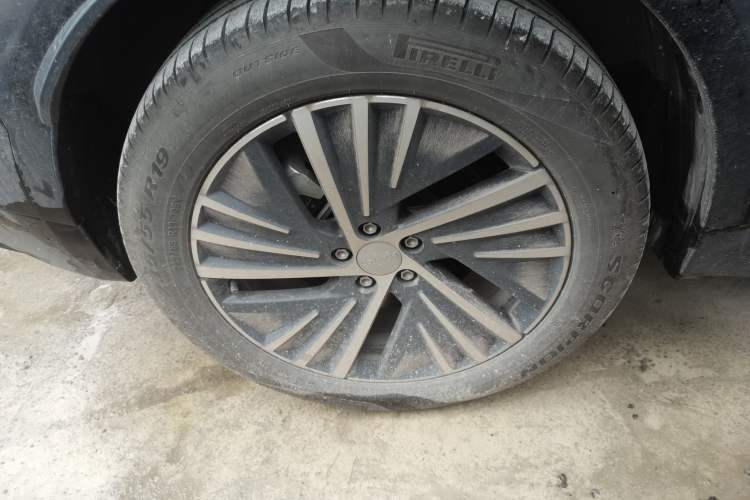 Used Lynk & Co 08 EM-P 2023 120km Long-Range Pro