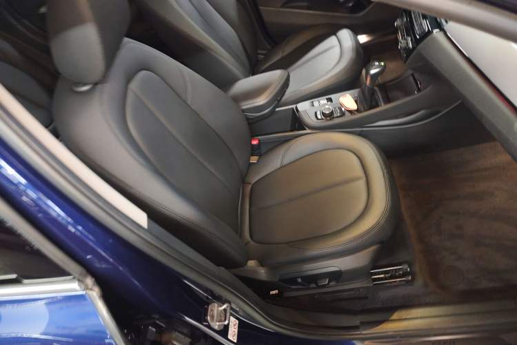 Used BMW X1 2018 sDrive20Li Leading Model
