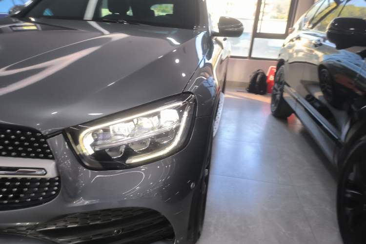 Used Mercedes-Benz GLC 2020 Facelift GLC 260 L 4MATIC Luxury Edition
