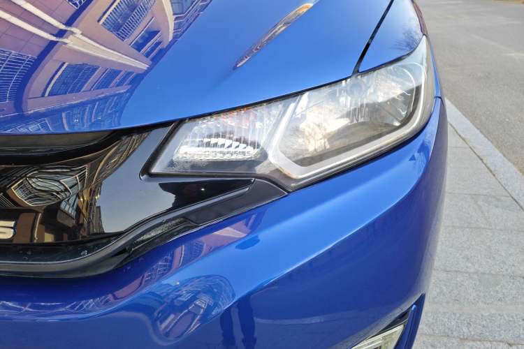 Used Honda Fit 2016 1.5L LXS CVT Comfort Sunroof Version
