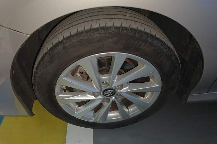 Used Toyota Camry 2021 2.0G Luxury Edition
