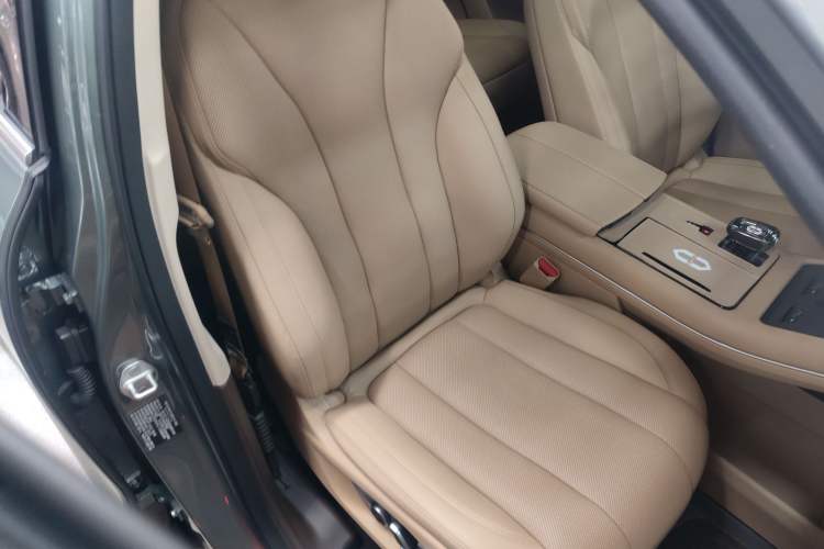 Used Hima AITO M7 2024 1.5T Intelligent Driving 4WD Max Edition 5 Seats
