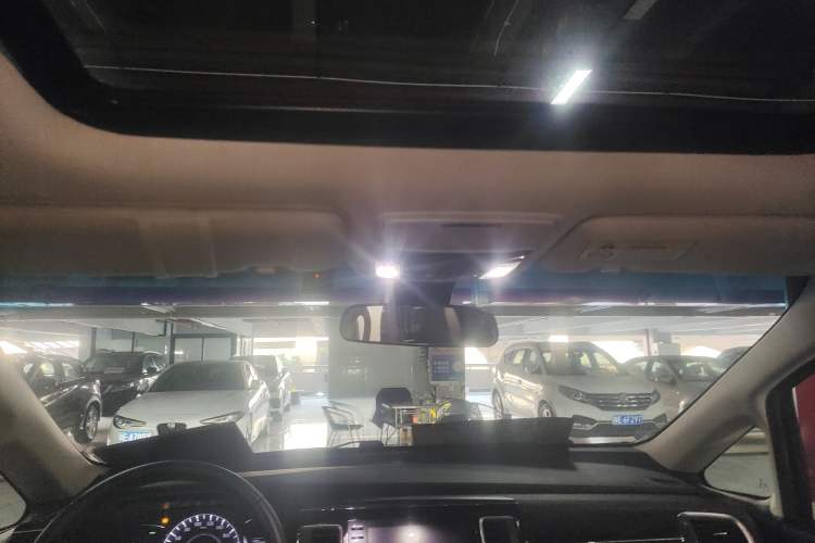 Used Honda Elysion 2019 2.0L Hybrid Luxury Edition
