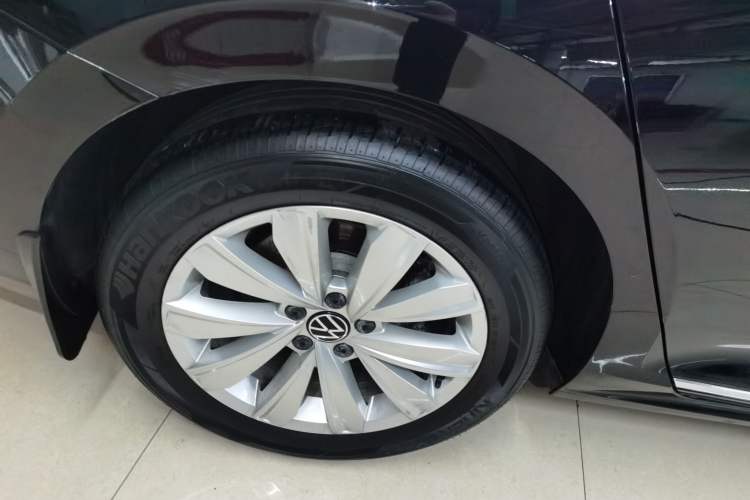 Used Volkswagen Passat 2020 Facelift 330TSI Elite Edition China VI Standard
