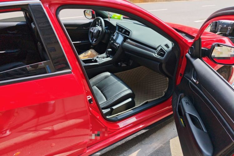 Used Honda Civic 2021 HATCHBACK 220TURBO CVT New Trendsetter
