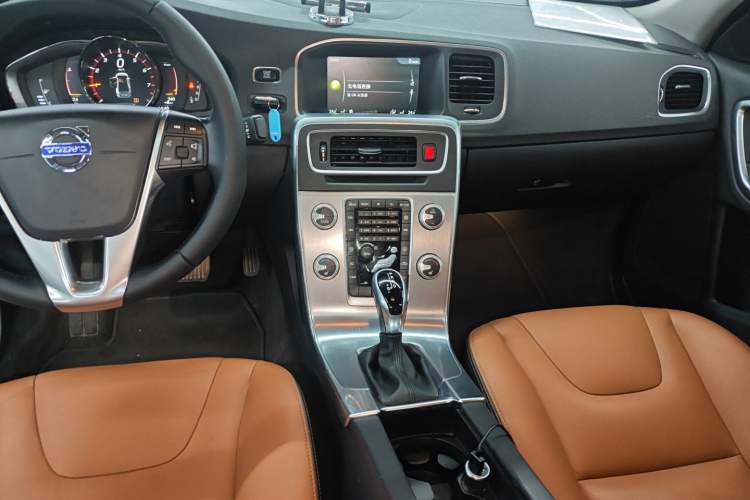 Used Volvo S60 2017 S60L T4 Smart Range Edition