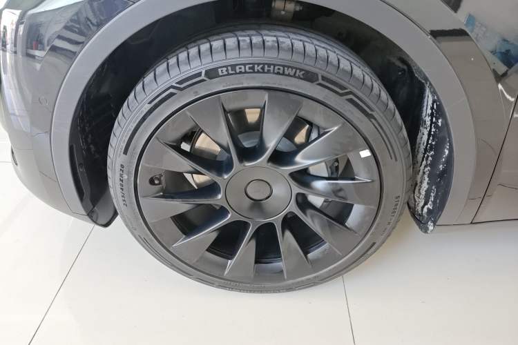Used Tesla Model Y 2023 Rear-Wheel-Drive Version