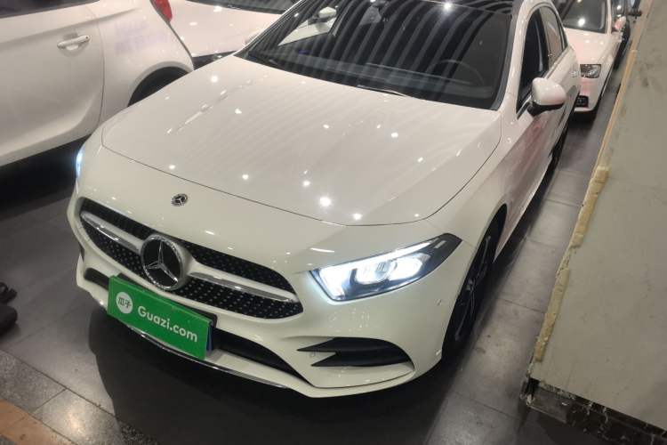 Used Mercedes-Benz A-Class 2022 Second Facelift A 200 L Sport Sedan Fashion Version