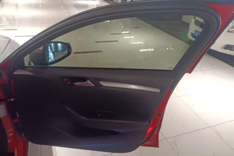 Used Audi A3 2014 Limousine 35 TFSI Automatic Comfort Model
