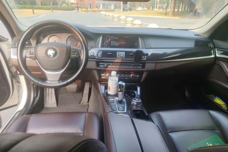 Used BMW 5 Series 2014 525Li Luxury Design Package
