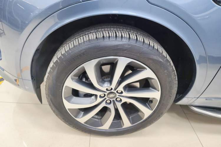 Used Land Rover Discovery Sport 2022 Revised Version 249 PS R-Dynamic S Performance Edition 5 Seats
