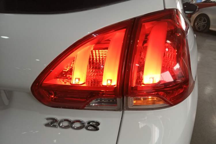 Used Peugeot 2008 2014 1.6L Automatic Navigation Edition
