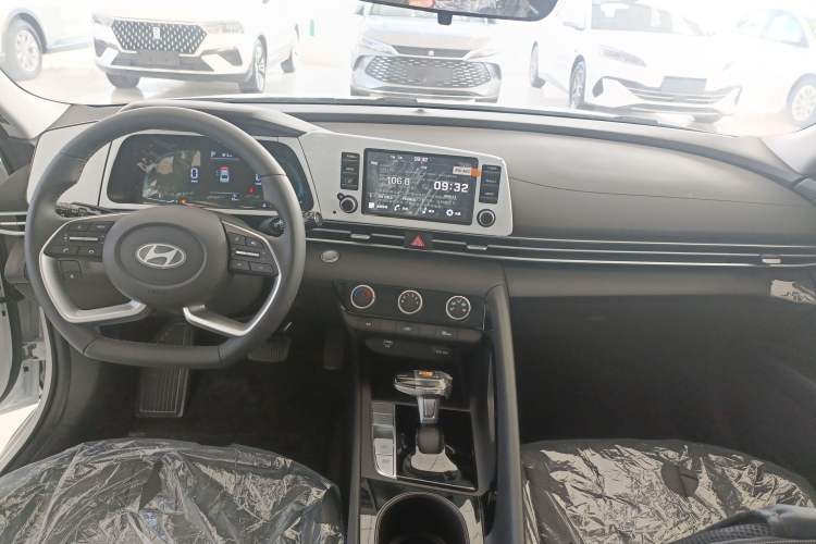 Used Hyundai Elantra 2023 1.5L CVT GLX Elite Edition
