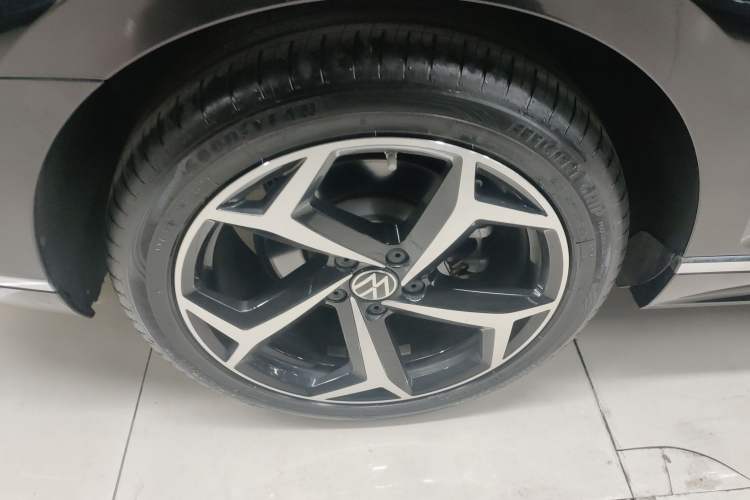 Used Volkswagen Magotan 2023 2 Million Units Commemorative Edition 330TSI DSG Luxury Version