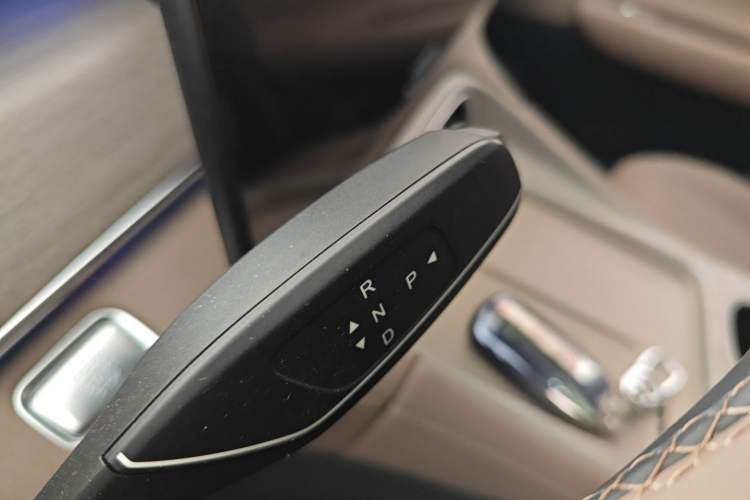 Used Chery Tiggo 8 PLUS 2025 290TGDI DCT Prestige 5-Seater
